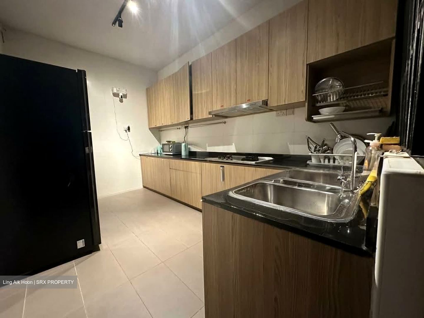 Leith Road (D19), Terrace #557811971
